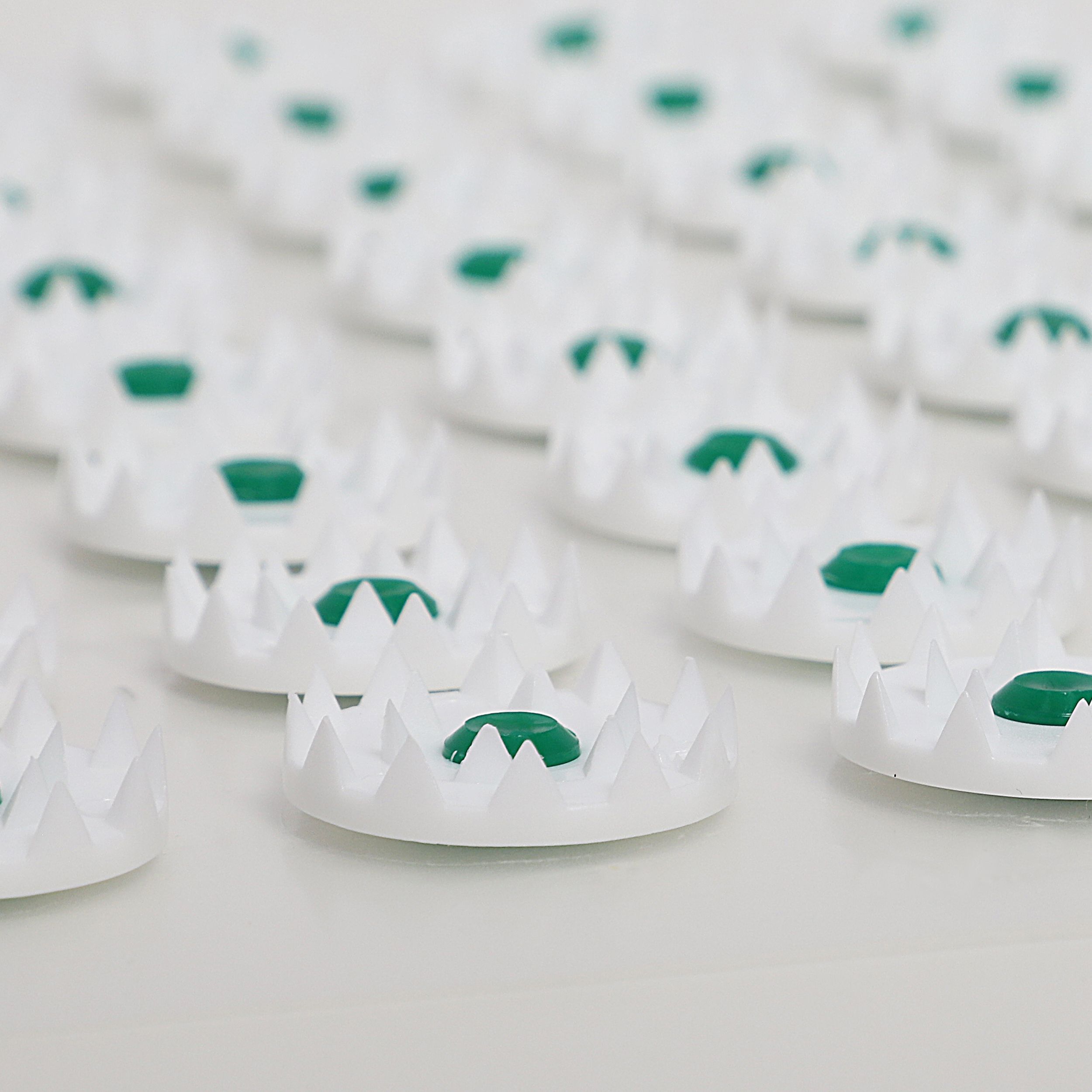 АППЛИКАТОР-КОВРИК ОРТОПЕД-ШОП С ПЛАСТМАССОВЫМИ ИГЛАМИ A.003 230*320ММ